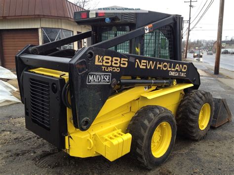 New Holland LX885 